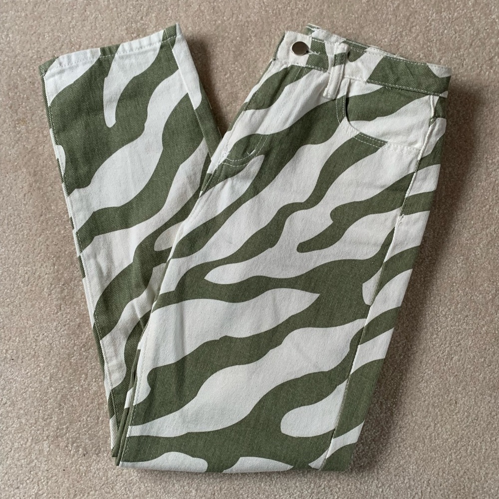 Patterned Jeans - Picture 2 of 5